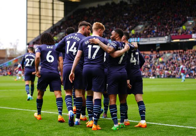 布朗顺势中
