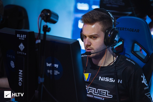 Anyone's Legend 战胜 CTBC Flying Oyster 进入 2025 年全球总决赛季后赛