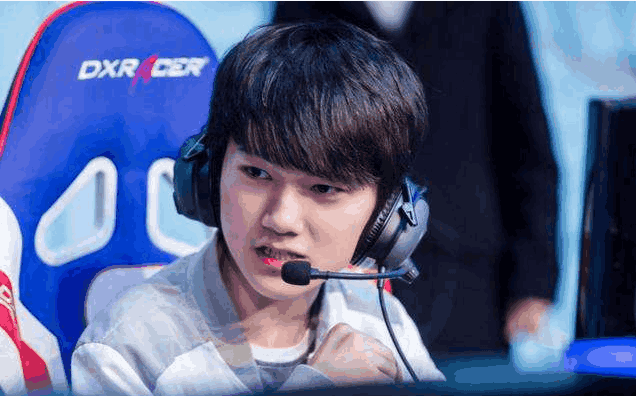 Zhuo ：大家最近比较认真，今天比赛打得比较紧凑，就赢下来了