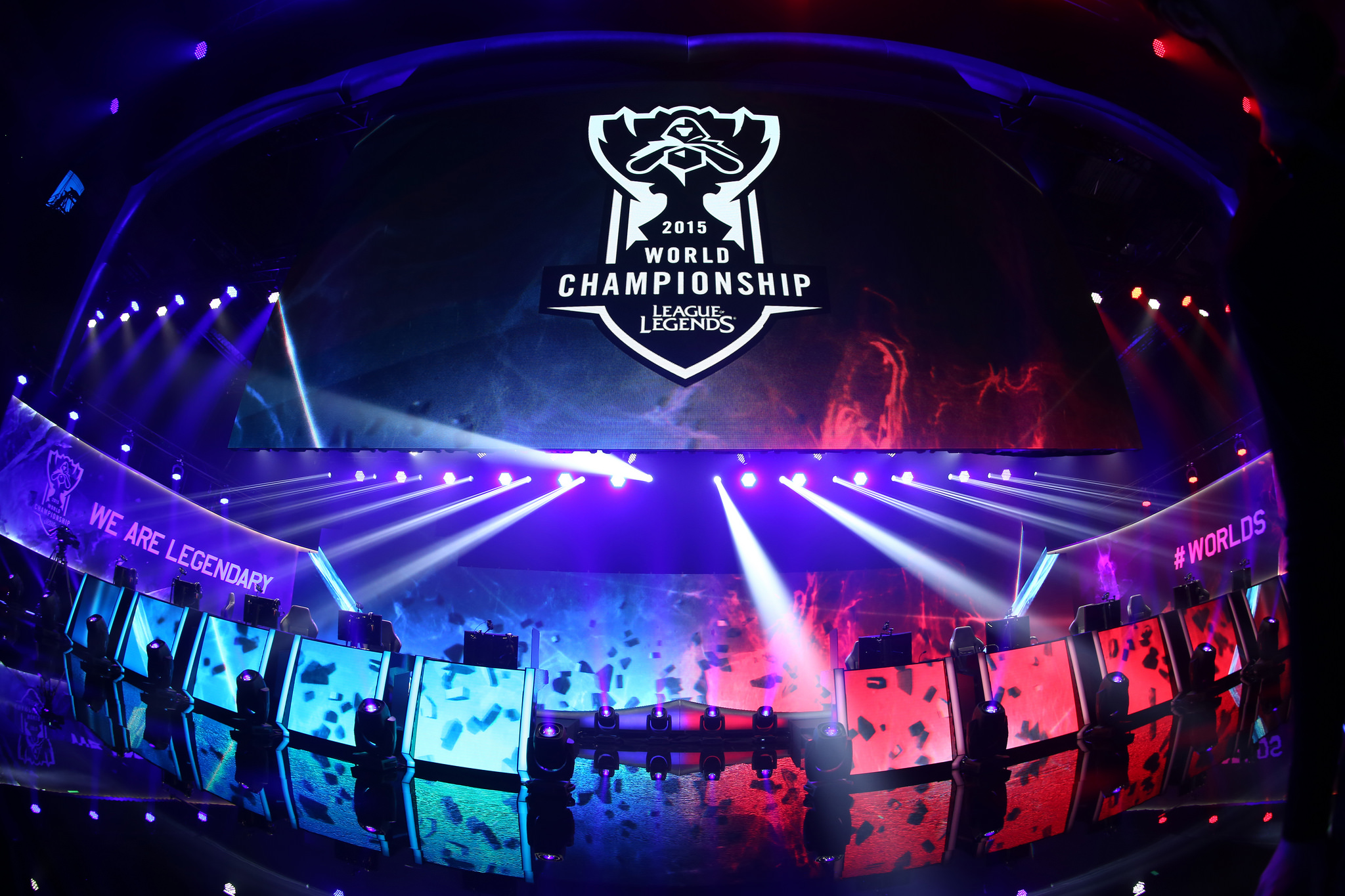 国产ADC到S10全部哑火，看来他才是LPL下路试金石