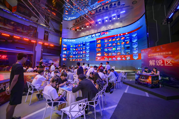 操作的祖父？ Ruler 使用飞机和导弹重新获得优势，并且 Generation Gaming 赢得了一场比赛。